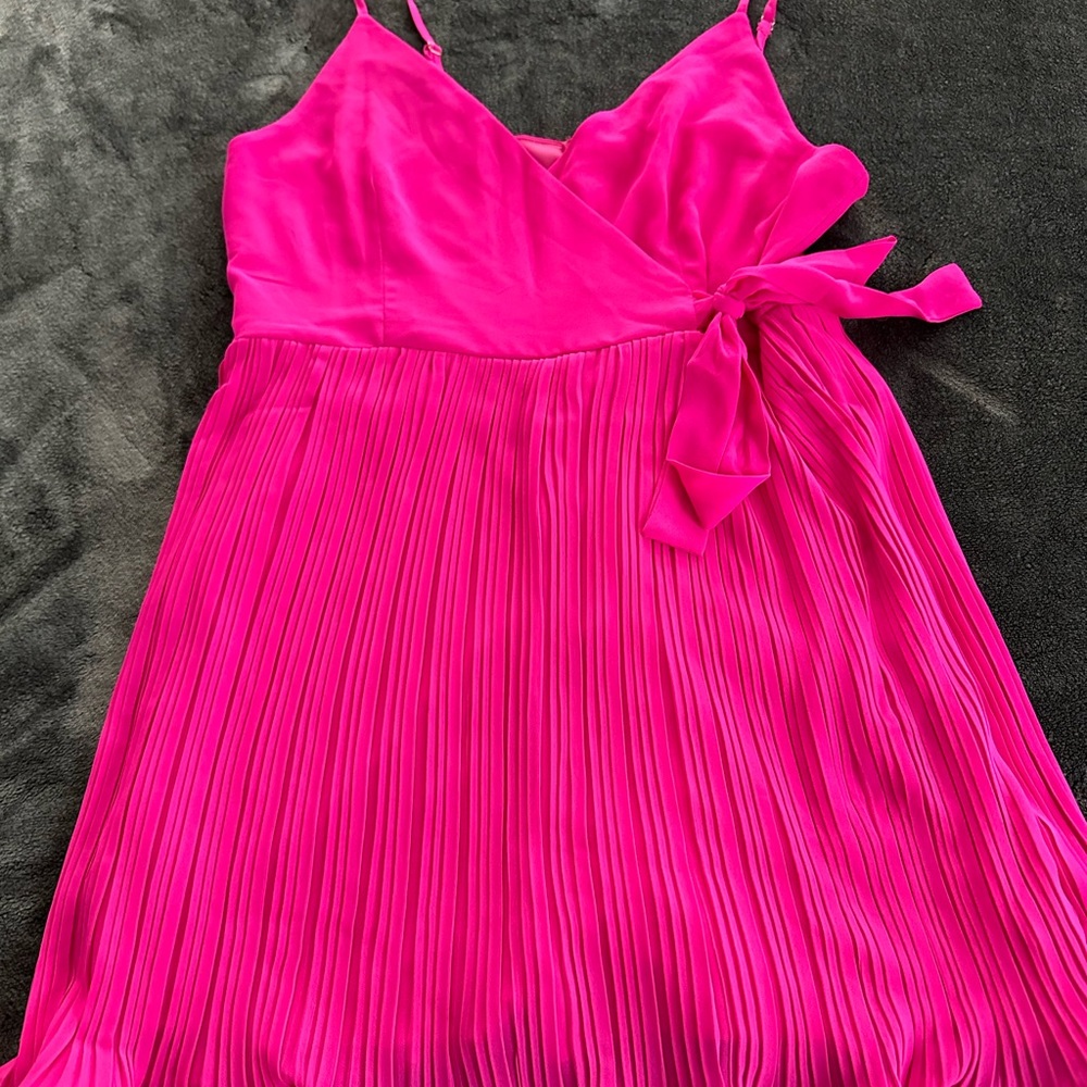 NWT pink lily boutique pleated romper!